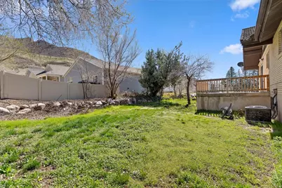 912 N Eastside Dr, Layton, UT 84040 - Photo 26