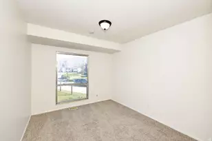 958 E 175 S, Layton, UT 84041 - Photo 34