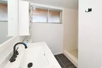 958 E 175 S, Layton, UT 84041 - Photo 22