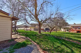 958 E 175 S, Layton, UT 84041 - Photo 6