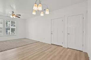 1812 W Terra Vista Ln, Saratoga Springs, UT 84045 - Photo 2