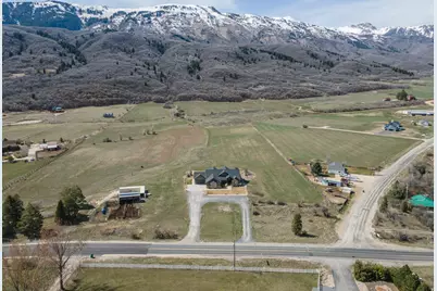 5073 N 3300 E, Eden, UT 84310 - Photo 40