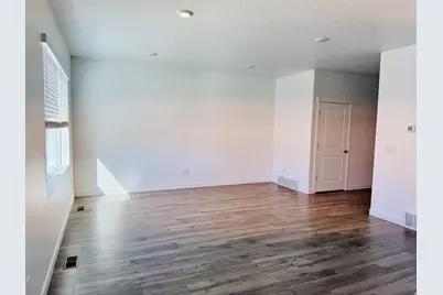 3875 W Cold Pond Ave, Lehi, UT 84043 - Photo 10