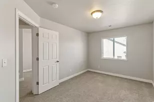 683 W Saratoga Chase Dr, Saratoga Springs, UT 84045 - Photo 16