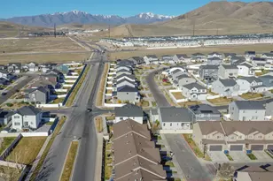 683 W Saratoga Chase Dr, Saratoga Springs, UT 84045 - Photo 26