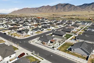 236 E Briarwood Ln, Stansbury Park, UT 84074 - Photo 36