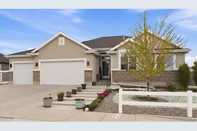 236 E Briarwood Ln, Stansbury Park, UT 84074 - Photo 2