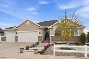 236 E Briarwood Ln, Stansbury Park, UT 84074 - Photo 2