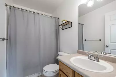 968 S 970 W, Woods Cross, UT 84087 - Photo 14