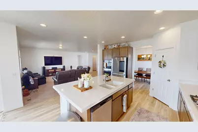 635 S Chan Dr E, Grantsville, UT 84029 - Photo 4