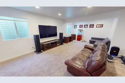 635 S Chan Dr E, Grantsville, UT 84029 - Photo 16