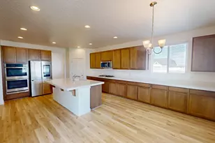 635 S Chan Dr E, Grantsville, UT 84029 - Photo 2
