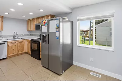 240 W 300 S, Smithfield, UT 84335 - Photo 8