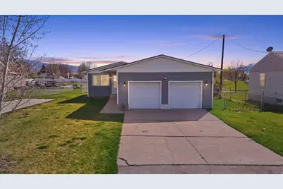240 W 300 S, Smithfield, UT 84335 - Photo 2