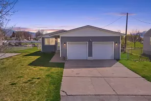 240 W 300 S, Smithfield, UT 84335 - Photo 2