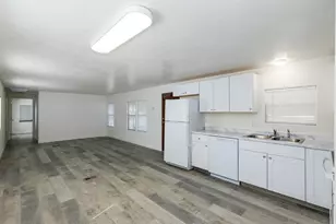 8547 S Coachman Way W, West Jordan, UT 84088 - Photo 4