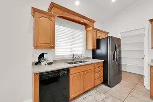 1578 W Quartz Dr, South Jordan, UT 84095 - Photo 10