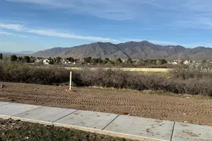 599 S Oakridge Dr E, Tooele, UT 84074 - Photo 6