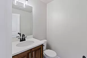 3134 N 1675 E, Layton, UT 84040 - Photo 8