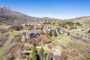 5928 N River View Cir E, Mountain Green, UT 84050 - Photo 70