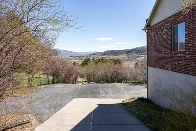 5928 N River View Cir E, Mountain Green, UT 84050 - Photo 40