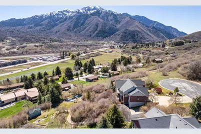 5928 N River View Cir E, Mountain Green, UT 84050 - Photo 66