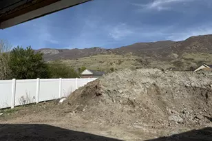 286 W Summerhill Ln, Centerville, UT 84014 - Photo 22