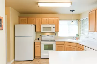 69 N Meadowlark Cir W, Grantsville, UT 84029 - Photo 24