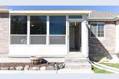 69 N Meadowlark Cir W, Grantsville, UT 84029 - Photo 8