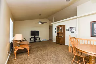 69 N Meadowlark Cir W, Grantsville, UT 84029 - Photo 16