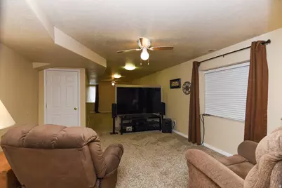69 N Meadowlark Cir W, Grantsville, UT 84029 - Photo 44