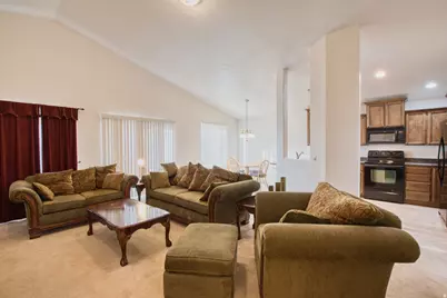 303 Heber Ln, Grantsville, UT 84029 - Photo 6