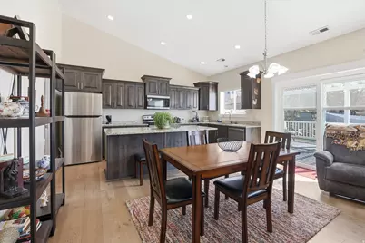 2877 W 4200 S, Roy, UT 84067 - Photo 8