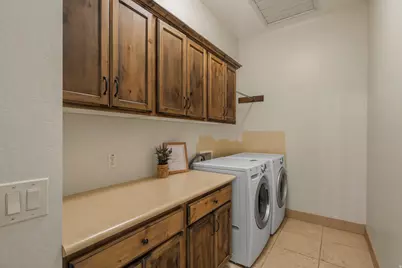 2182 W Copper King Ln S, South Jordan, UT 84095 - Photo 16