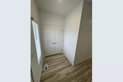 1078 Vegas St W, Grantsville, UT 84029 - Photo 6