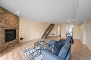 5191 S Gravenstein Pk, Murray, UT 84123 - Photo 2