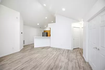 2183 W W Jordan Villa Dr W, West Jordan, UT 84088 - Photo 12