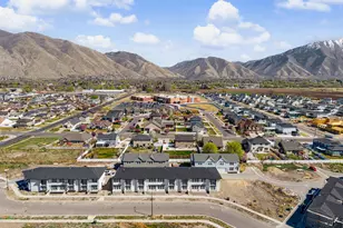 741 S Harrison Dr, Springville, UT 84663 - Photo 2