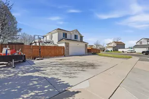 1020 E 1500 N, Layton, UT 84040 - Photo 2