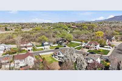 1020 E 1500 N, Layton, UT 84040 - Photo 40