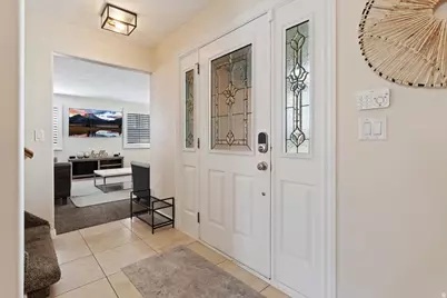 5549 S Apple Vale Dr, Murray, UT 84123 - Photo 4