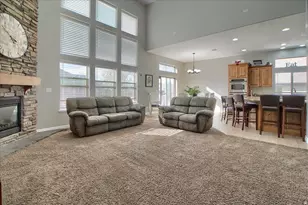 15 N 3300 W, Layton, UT 84041 - Photo 4