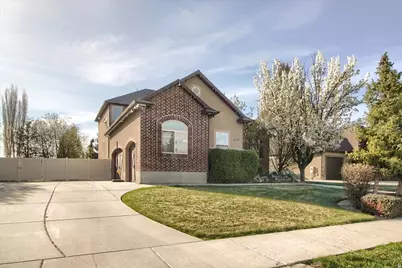 15 N 3300 W, Layton, UT 84041 - Photo 2