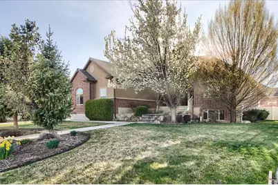15 N 3300 W, Layton, UT 84041 - Photo 2