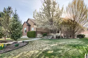 15 N 3300 W, Layton, UT 84041 - Photo 2