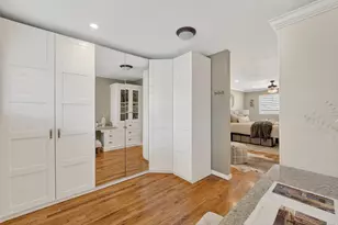 2400 E 6660 S, Cottonwood Heights, UT 84121 - Photo 22