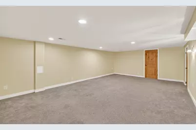 2400 E 6660 S, Cottonwood Heights, UT 84121 - Photo 26