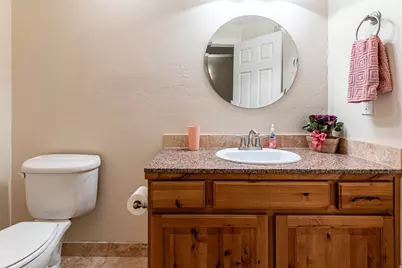 2148 E Pinecrest Ln S, Sandy, UT 84092 - Photo 34