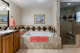 2148 E Pinecrest Ln S, Sandy, UT 84092 - Photo 18