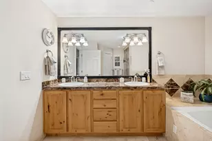 2148 E Pinecrest Ln S, Sandy, UT 84092 - Photo 22